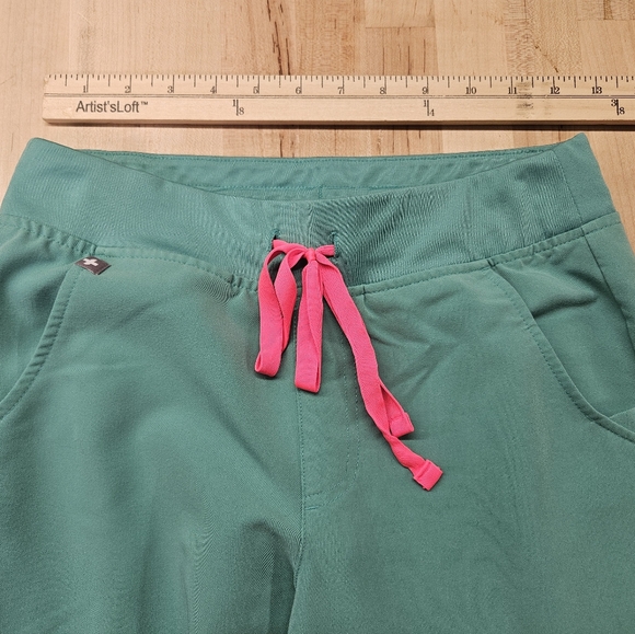 Women’s FIGS Scrubs Technical Top & Joggers Pants Matching Set Top XXS Pant XS - Picture 5 of 9